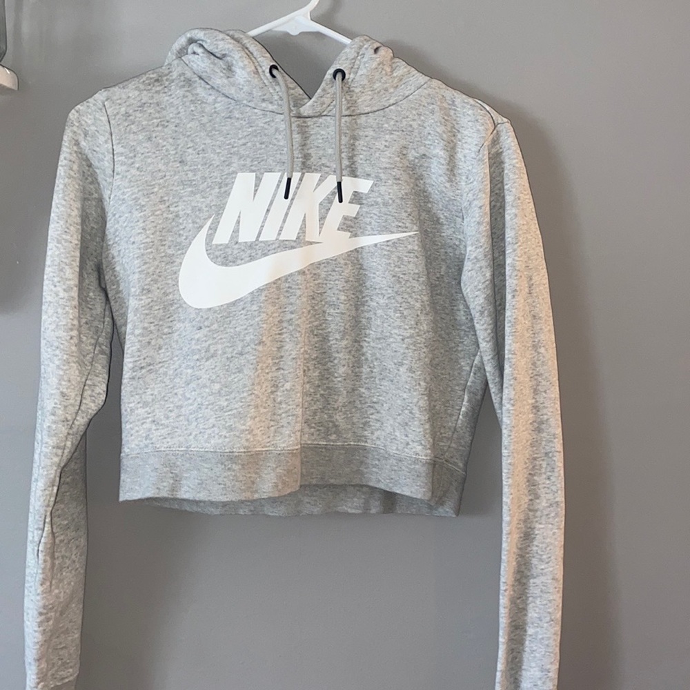 Nike cropped hoodie
